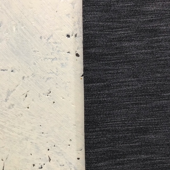 BUNDLE of LULULEMON leggings and sports bra - Picture 3 of 7